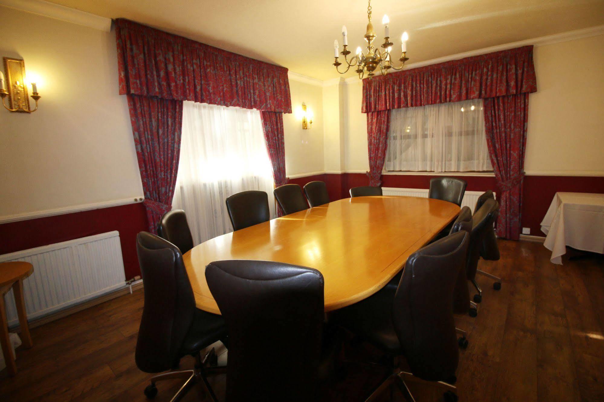 Westone Manor Hotel Northampton