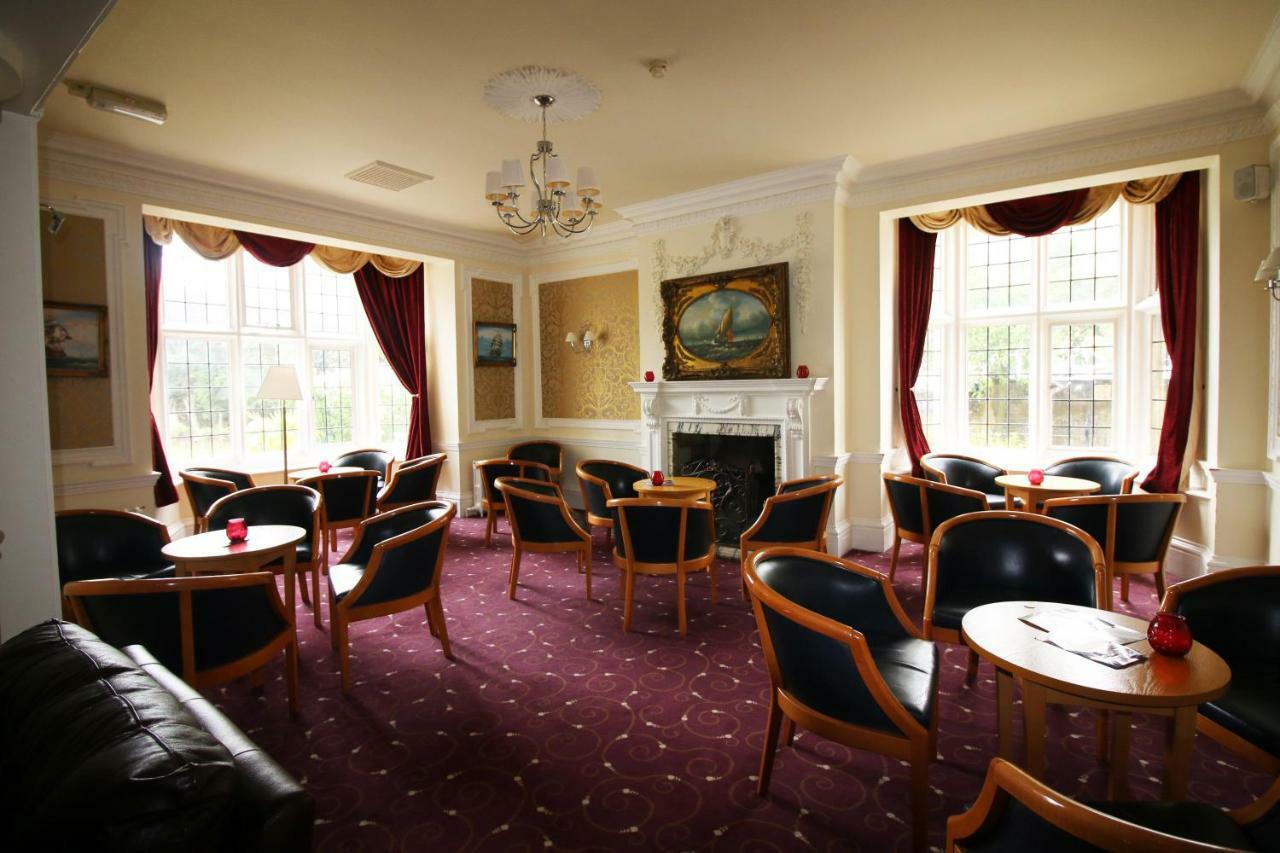 Westone Manor Hotel 3*