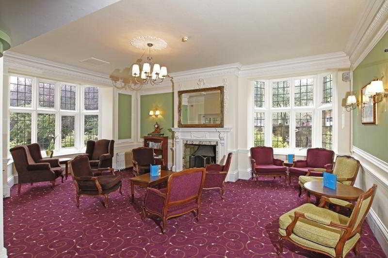 Westone Manor Hotel Northampton