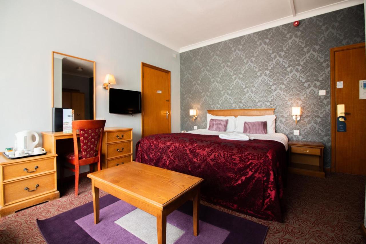 Westone Manor 3* Northampton